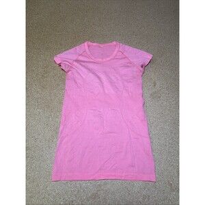 Lululemon Swiftly Tech Pink Lemonade Size 6 Short sleeve Top I1